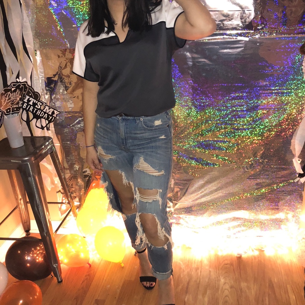 Privé V-neck blouse